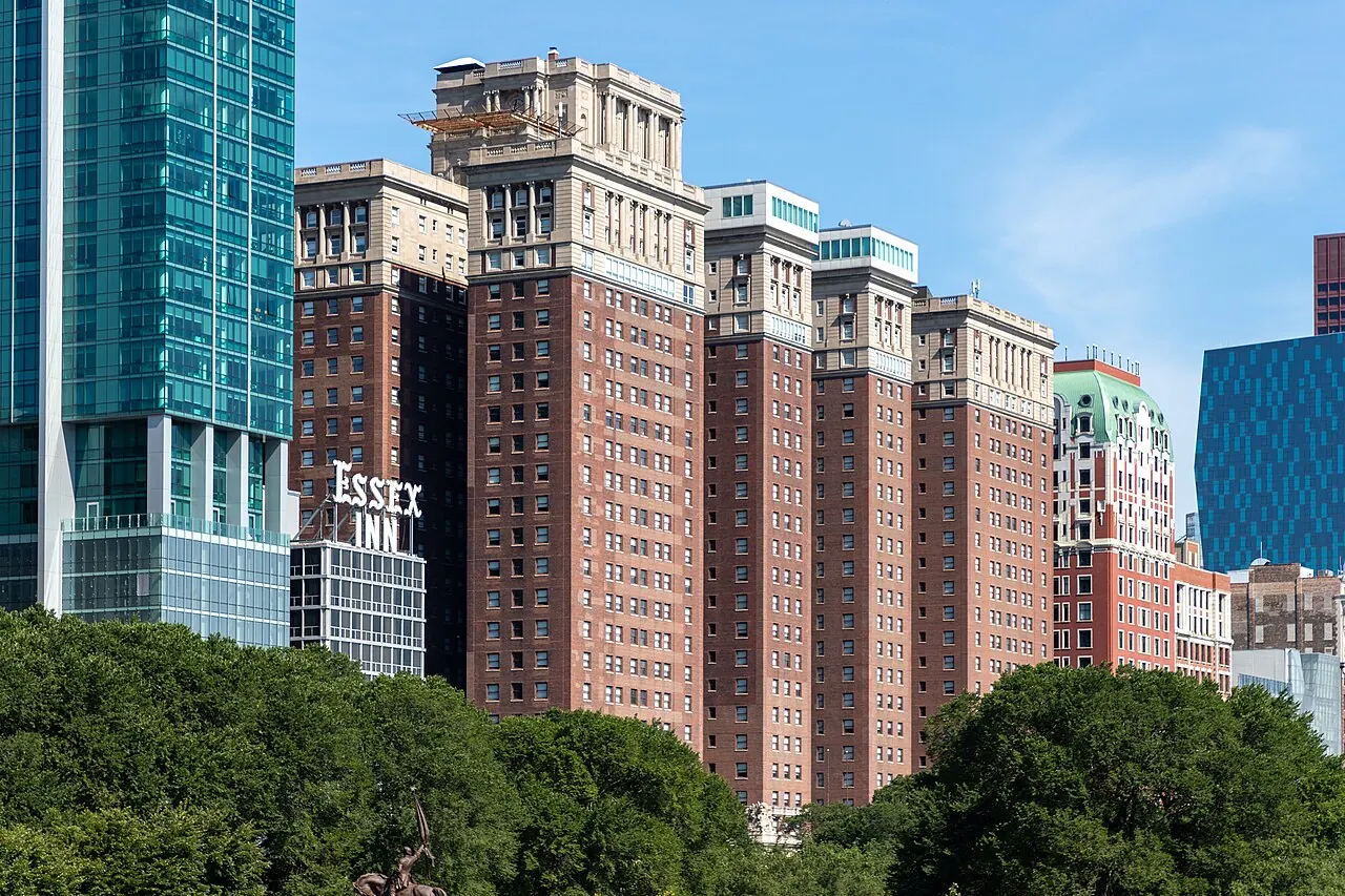 Hilton Chicago, Chicago: Stevens Hotel--Hilton Chicago